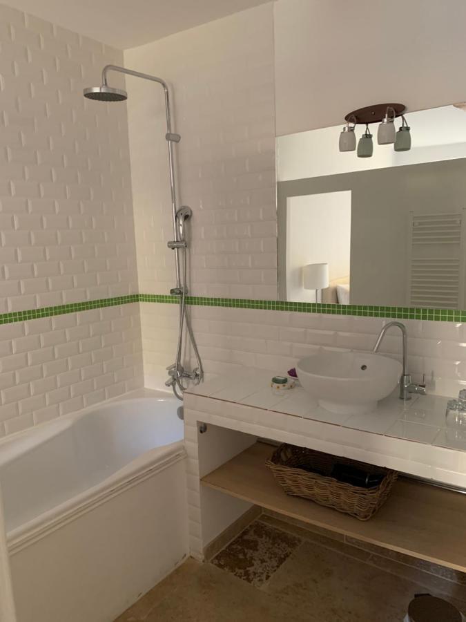 La Maison Du Courtil, Amande-Olive موستيه سانت ماري المظهر الخارجي الصورة